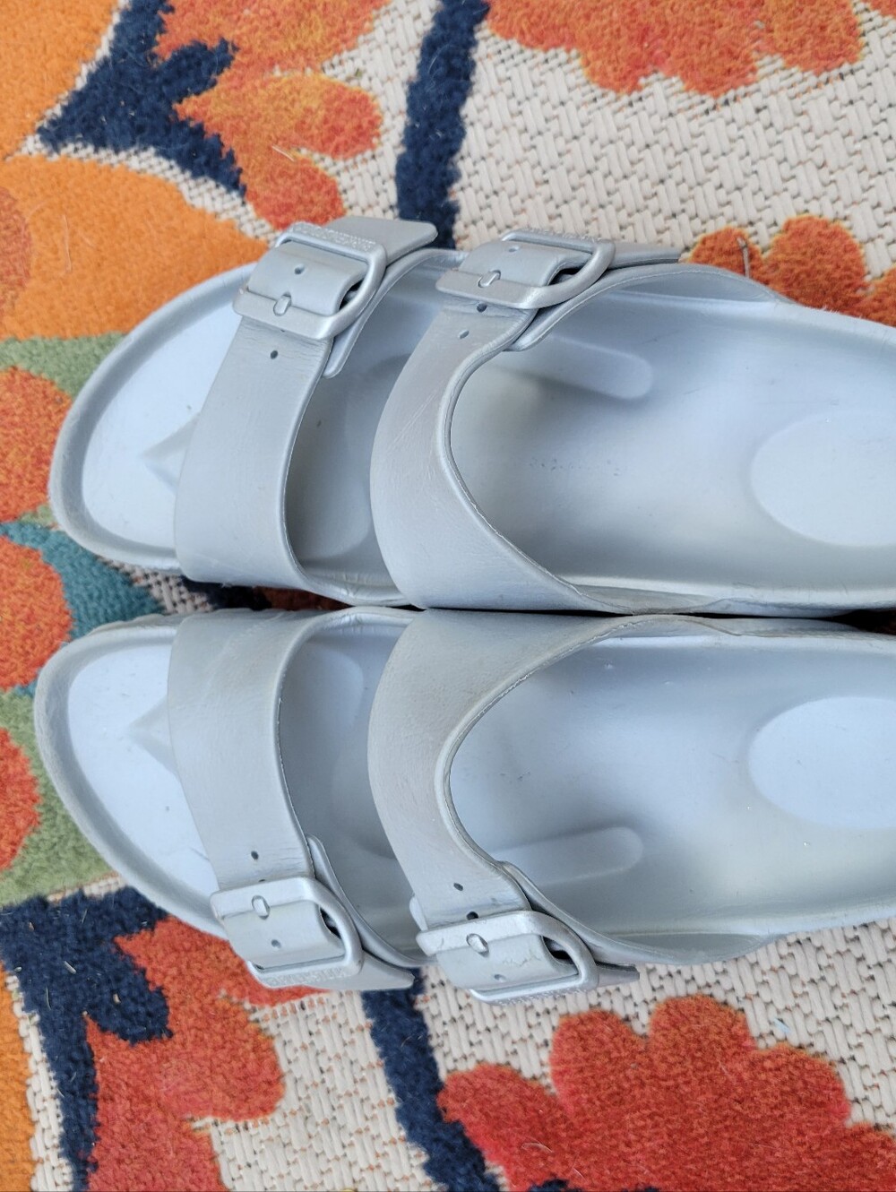 Light Gray/Silver Dual-Buckle Foam Birkenstocks Sandals Size 39